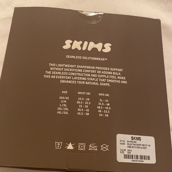 Skims seamless solution wear - Picture 3 of 3